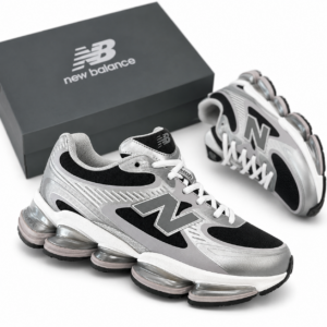 New Balance 2000