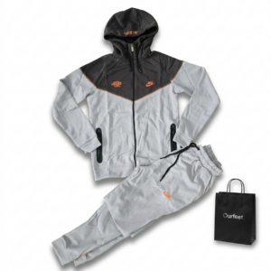 Chándal Nike Tech Freece x Syna World